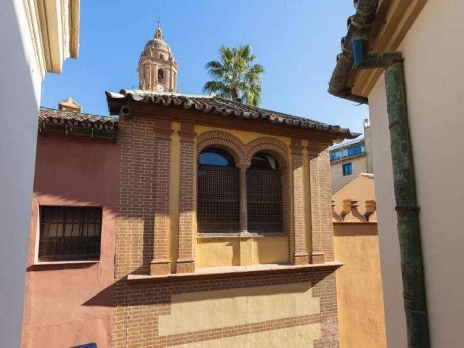 Chic Casa Cathedral At Calle Fresca 2-Bedroom Apartment In Malaga City Center Eksteriør bilde